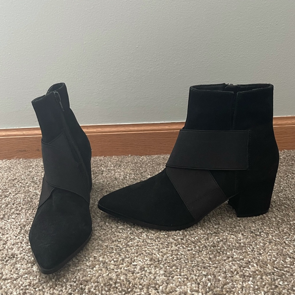 Vaneli Women’s Booties